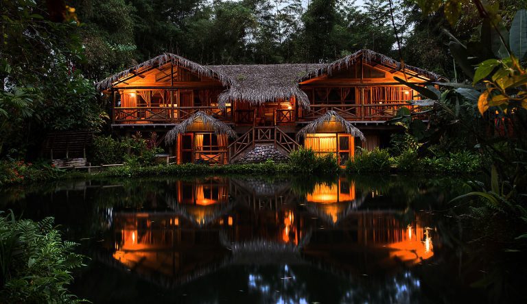 turismo-natural-en-ecuador-mindo-hospedaje-tourism-mindolago