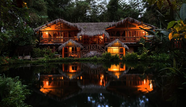 turismo-natural-en-ecuador-mindo-hospedaje-tourism-mindolago